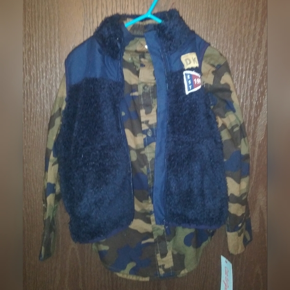 2 Piece Combo Boys Vest/Shirt sz 4/5 - Picture 1 of 6